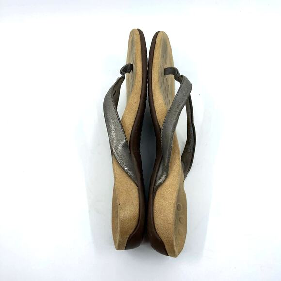 Vionic Metallic Thong Sandal Women's 8 US - Picture 6 of 8
